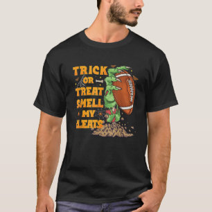 Zombie Hands Holding Football Witziges Beängstigen T-Shirt