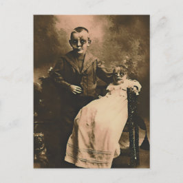 Zombie Siblings Postkarte
