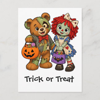 Zombie-Teddybär und Raggedy Ann beim Trick-or-Trea Postkarte