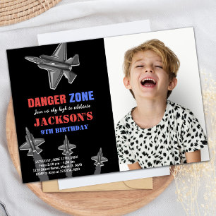 Zone de danger Avion de chasse Invitations d'anniv