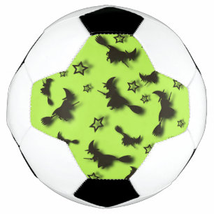 Zu Halloween Abend 3D unter Sternen fliegen Fußball