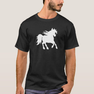 Zuchthengst mit wehender Mähne im Sonnenuntergang T-Shirt