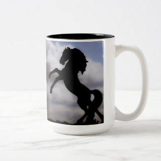 Züchtung des Pferds Zweifarbige Tasse