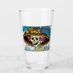 Zucker-Schädel-Dame mit floralem Sonnenhut Pop-Art Glas