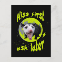 Zuerst zischen, dann fragen Lustiger Opossum-Humor