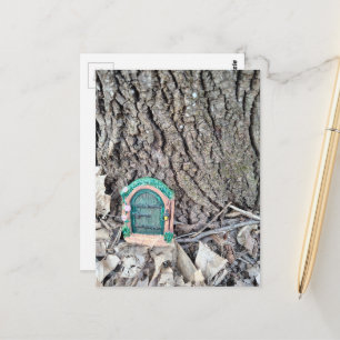 Zufällige Dinge, die im Wald gefunden wurden Feent Postkarte