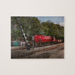 Zug - Diesel - Achten Sie auf die Lokomotive