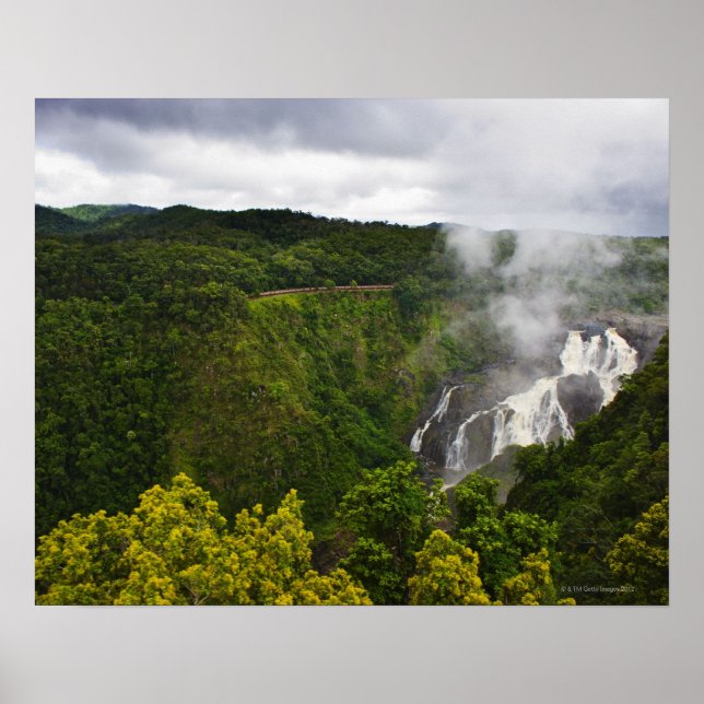 Zug oberhalb des Barron Falls Poster (Vorne)