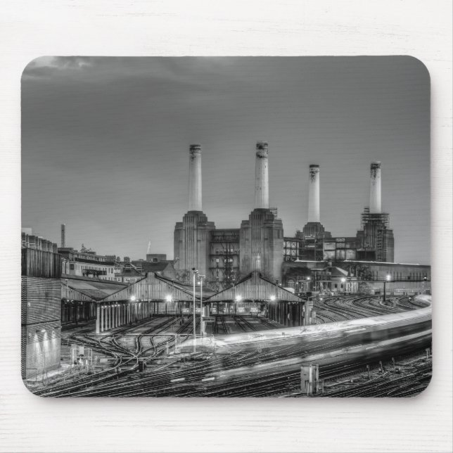 Zugdurchlauf Battersea Power-Station, London Mousepad (Vorne)