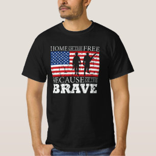 Zuhause der freien wegen der Brave - USA Flag T-Shirt