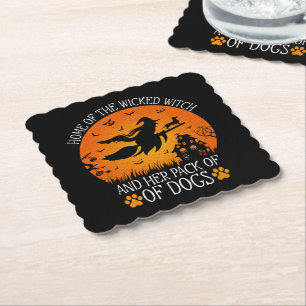 Zuhause der Wicken Hexe und ihre Hundepackung Cool Untersetzer