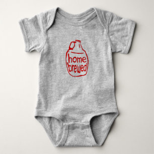 Zuhause gebrautes Onsie Baby Strampler