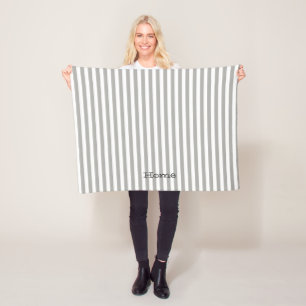 Zuhause Grau-White Stripe Fleece Blanket