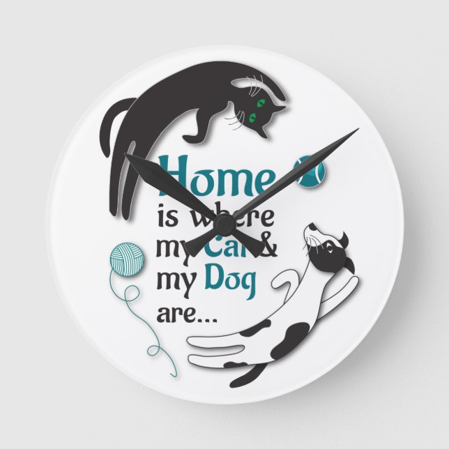 Zuhause ist, wo meine Katze und mein Hund sind Runde Wanduhr (Vorderseite)