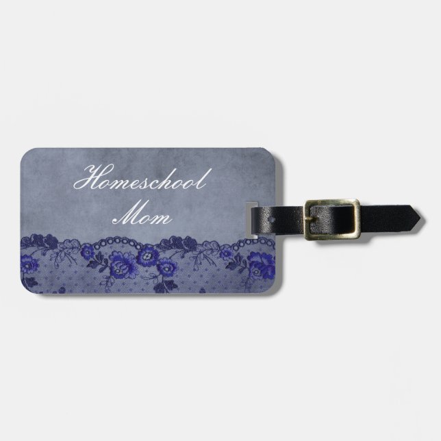 Zuhause School Mama Blue Imitats Lace Gepäckanhänger (Vorderseite horizontal)