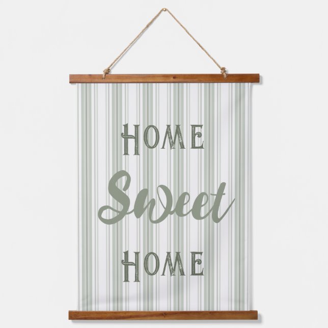 Zuhause Sweet Zuhause Farmhouse Sage Ticken Streif Wandteppich Mit Holzrahmen (Vorderseite)