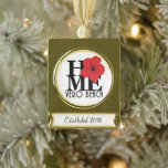 ZUHAUSE Vero Beach Anpassbarer Hibiskus Banner-Ornament Gold<br><div class="desc">Zur Liebe von Zuhause. Passen Sie das Jahr an,  in dem Sie Ihre Zuhause eingerichtet haben,  in einem schönen Vero Beach an</div>