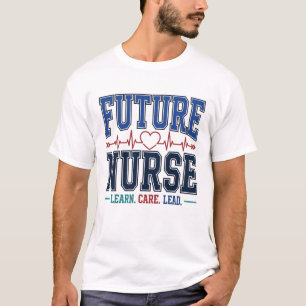 Zukünftige Krankenpflegemotivierte Studentin lernt T-Shirt
