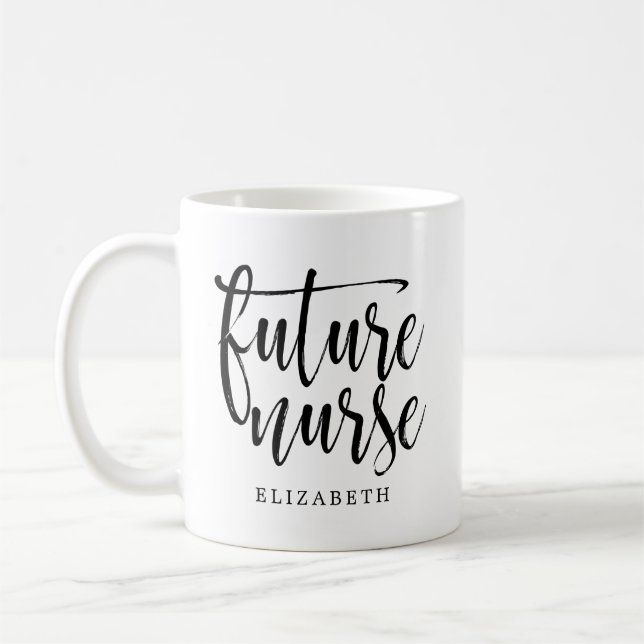 Zukünftige Krankenschwester (Name) in gebürstetem Kaffeetasse (Links)