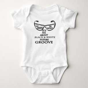 Zukünftige Nut Baby Strampler