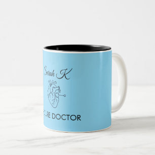 Zukünftiger Arzt Benutzerdefinierter Name Medizin- Zweifarbige Tasse