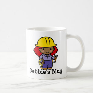 Zukünftiges Unternehmermädchen mit Hammer und Seil Kaffeetasse