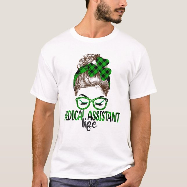 Zum Glück medizinischer Assistent St Patricks Day  T-Shirt (Vorderseite)