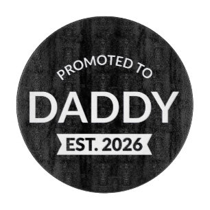 Zum Papa befördert Est. 2026 II Schneidebrett