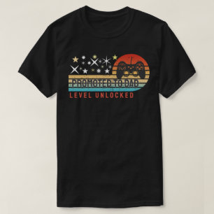 Zum Papa befördert – Level freigeschaltet T-Shirt