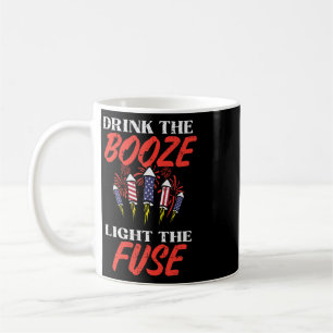 Zünde die Wunderkerzen-Feuerwerk Lustig Vierter 4. Kaffeetasse