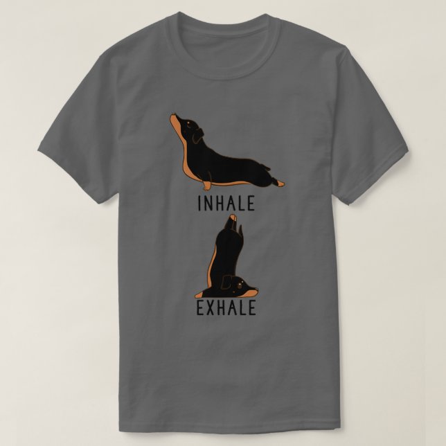 Zur Inhalation der Exhale-Dackel Yoga T-Shirt (Design vorne)