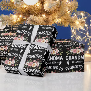 Zur Oma befördert 2026 Erste Nana Floral  Geschenkpapier
