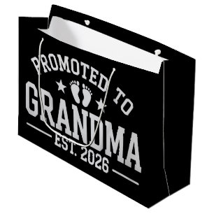 Zur Oma befördert ca. 2026 Großeltern Baby Große Geschenktüte