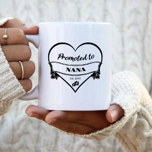 Zur Oma befördert Kaffeetasse