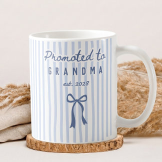 Zur Oma Coquette gestreifter Namensbecher Geschenk Kaffeetasse