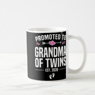 Zur Oma von Zwillingen befördert 2026 Neue Oma Nac Kaffeetasse