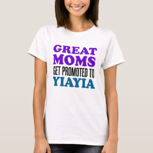 Zur YiaYia befördert T-Shirt