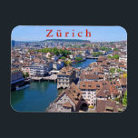 Zürich. Panorama aus dem Großmunsterturm. Magnet<br><div class="desc">Zürich. Panorama aus dem Großmunsterturm. Reisen. Europe. Schweiz. Zürich (Deutsch Zürich, Schweiz Züri, Französisch Zürich, Italienisch Zürich) ist eine Stadt im Nordosten der Schweiz. Die Hauptstadt des deutschsprachigen Kantons Zürich und das Verwaltungszentrum des gleichen Bezirks. Zürich ist die größte Stadt des Landes, am Ufer des Zürichsees gelegen, wenn der Limmat...</div>