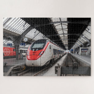 Zürich Schweiz Hauptbahnhof. Bahnhof. HST