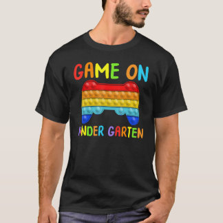 Zurück zu den Schulspielkindern im Kindergarten-Ga T-Shirt