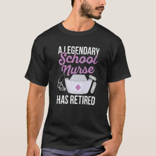 Zurück zum Angebot für eine Krankenschwester in de T-Shirt