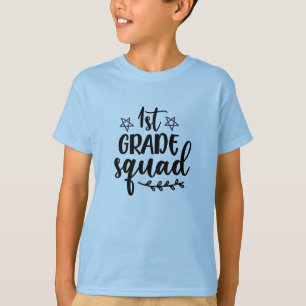 Zurück zur ersten Klasse der Squad Typografie T-Shirt