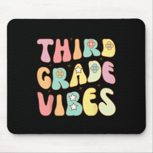 Zurück zur Schule Dritte Klasse Vibes Groovy Lehre Mousepad