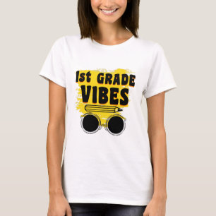 Zurück zur Schule Erste Klasse Vibes Shirt erster 