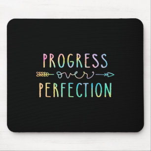Zurück zur Schule - Fortschritt über Perfektionier Mousepad