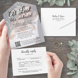 Zurückgestellte QR-Code für die Hochzeitempfehlung All In One Einladung