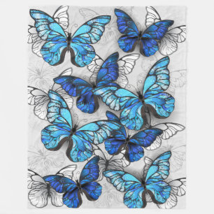 Zusammensetzung von White und Blue Butterflies Fleecedecke