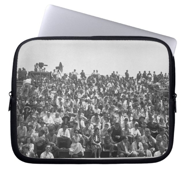 Zuschauer Laptopschutzhülle (Vorderseite)