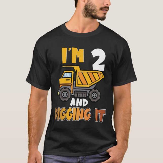 Zwei 2 Jahre alter Konstruktionsjunge zum 2. Gebur T-Shirt (Vorderseite)