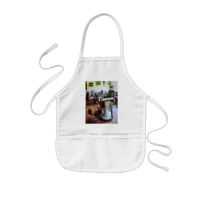 Zwei Barberstühle Kinderschürze (Vorne)